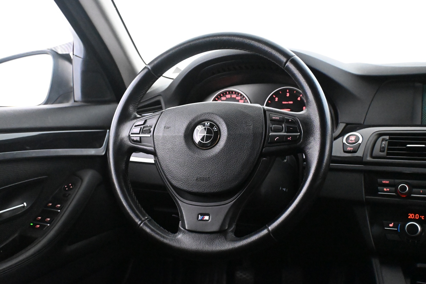 BMW 520 2011