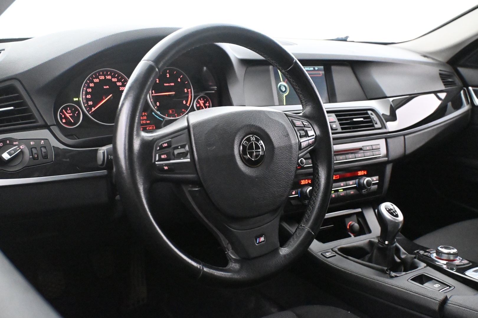 BMW 520 2011