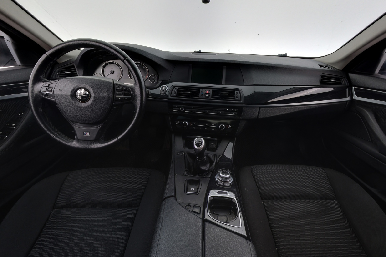 BMW 520 2011