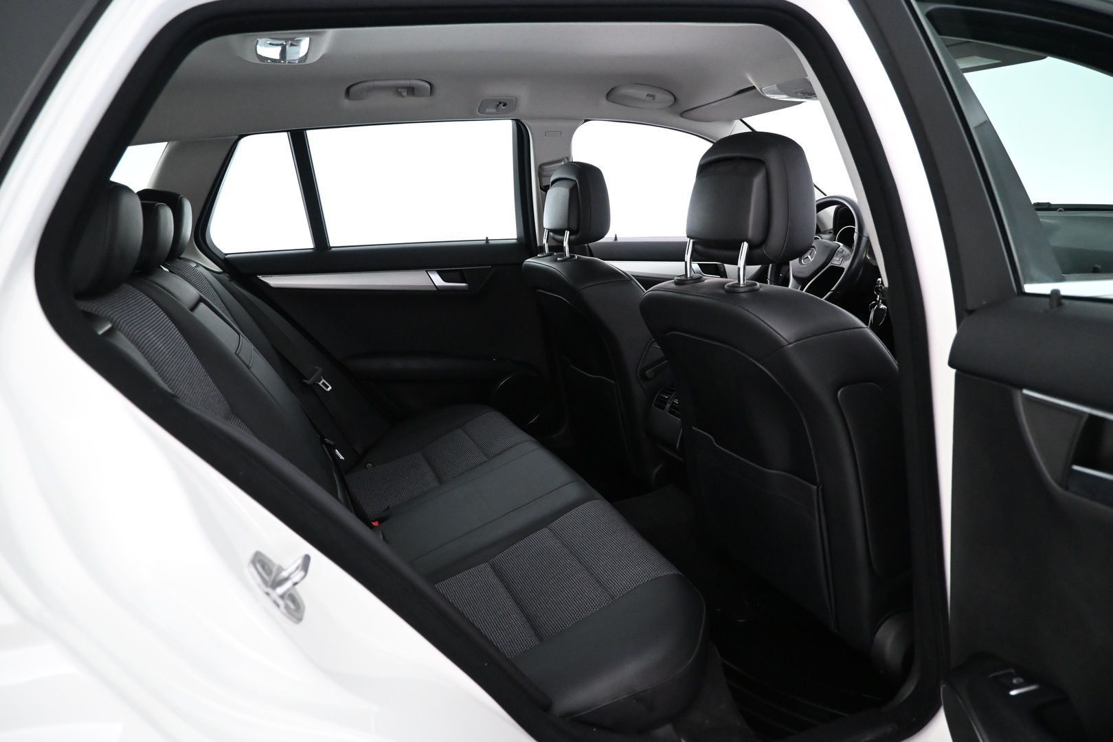 MERCEDES-BENZ C 2012