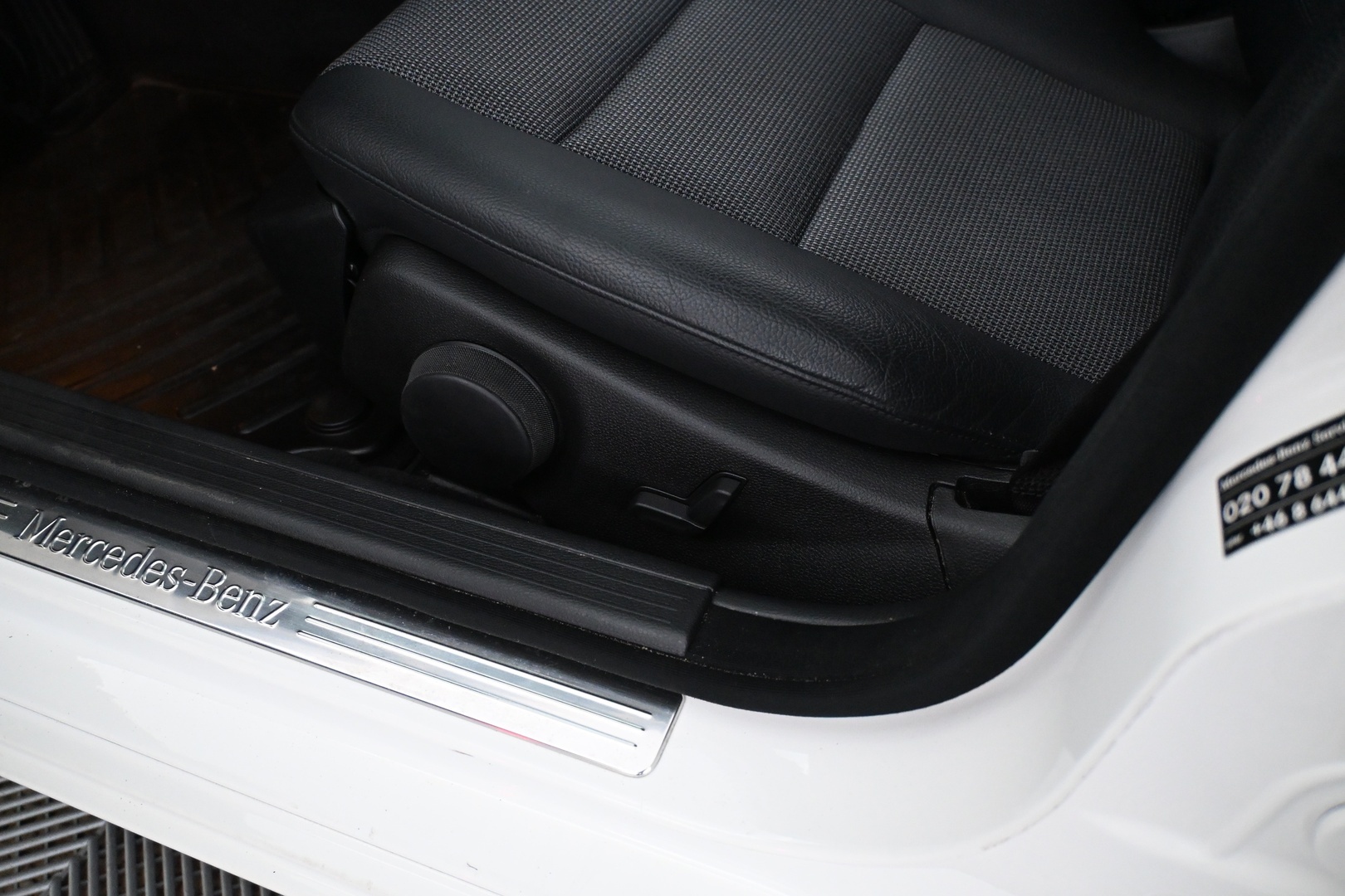 MERCEDES-BENZ C 2012