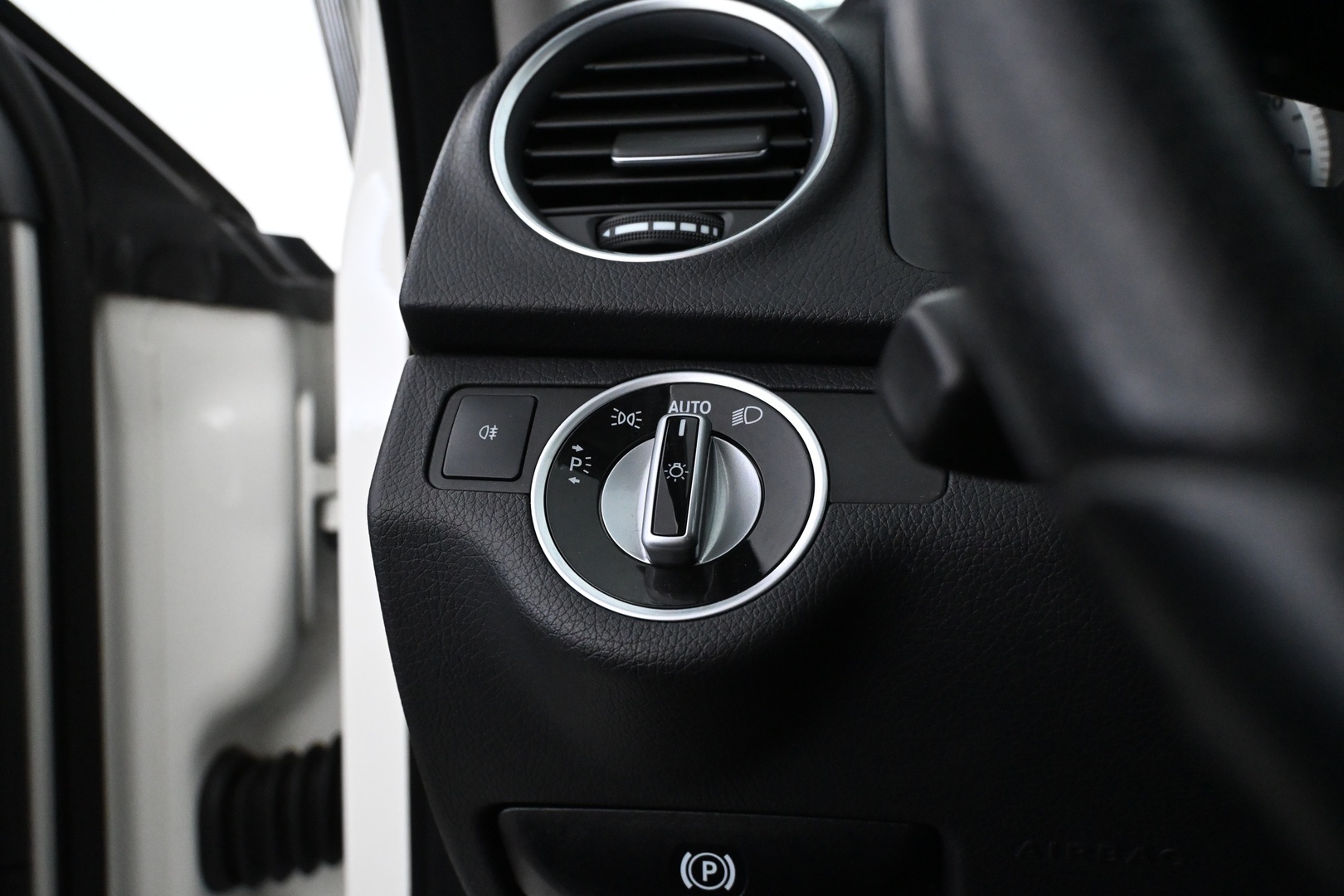 MERCEDES-BENZ C 2012