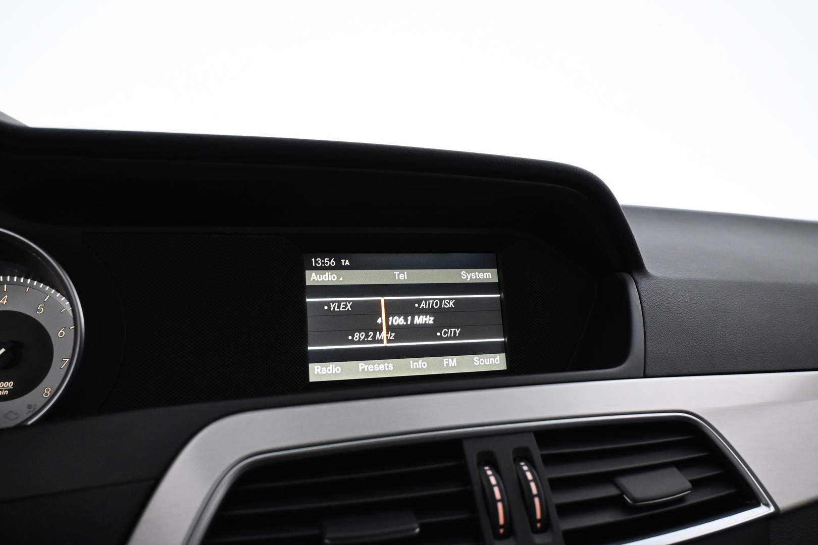 MERCEDES-BENZ C 2012