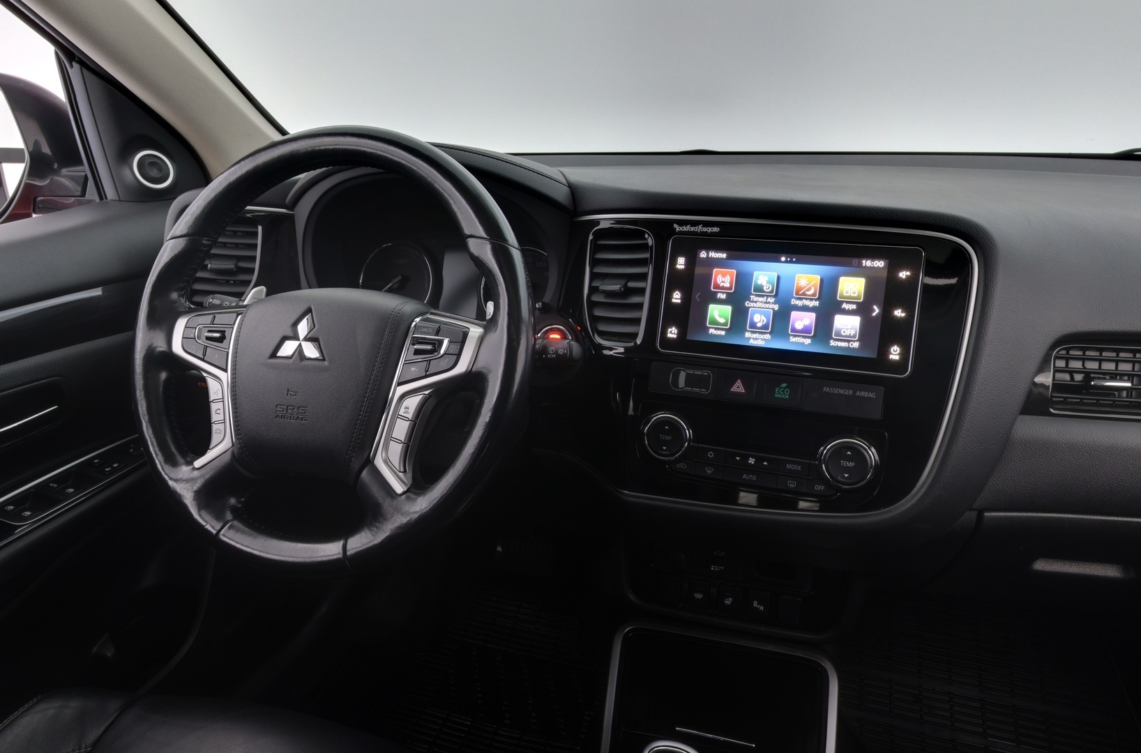 MITSUBISHI Outlander 2017