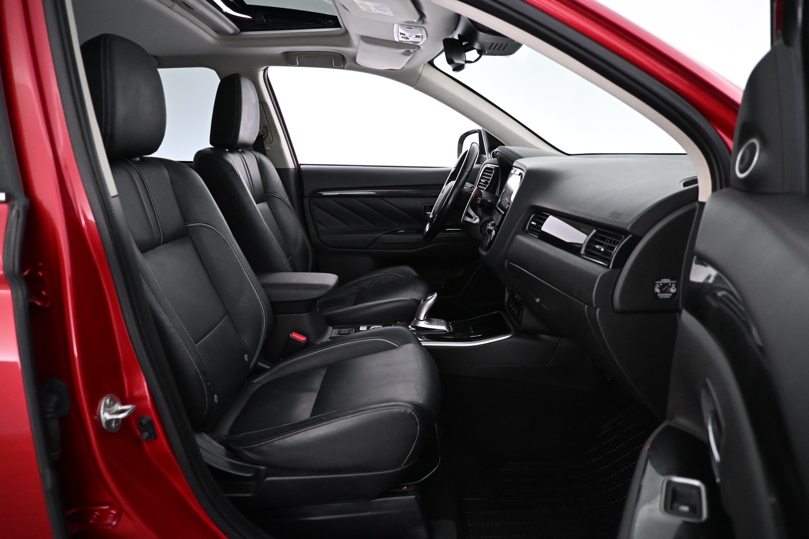 MITSUBISHI Outlander 2017