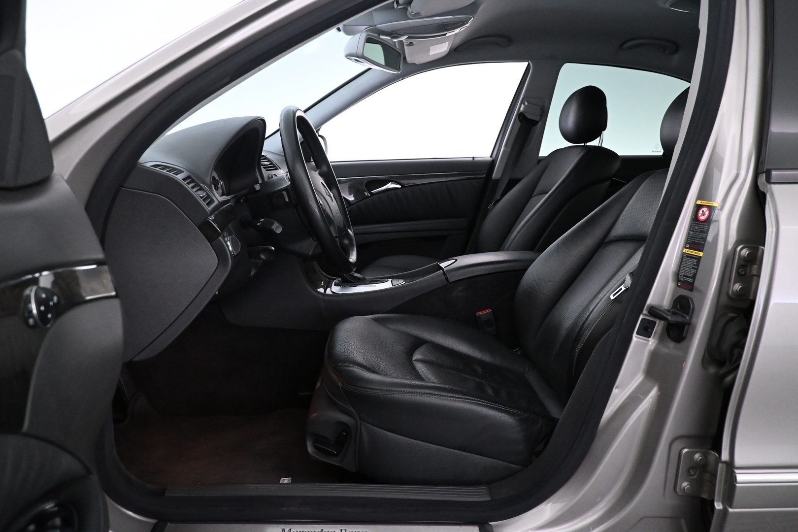 MERCEDES-BENZ E 2006