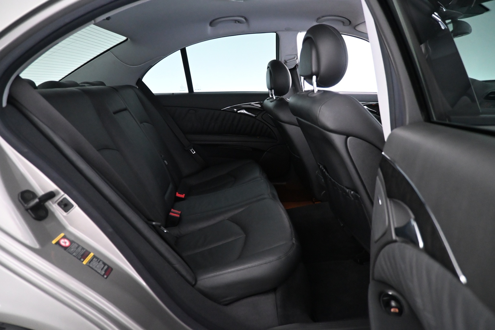 MERCEDES-BENZ E 2006