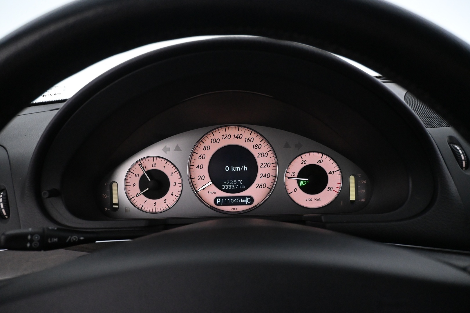 MERCEDES-BENZ E 2006
