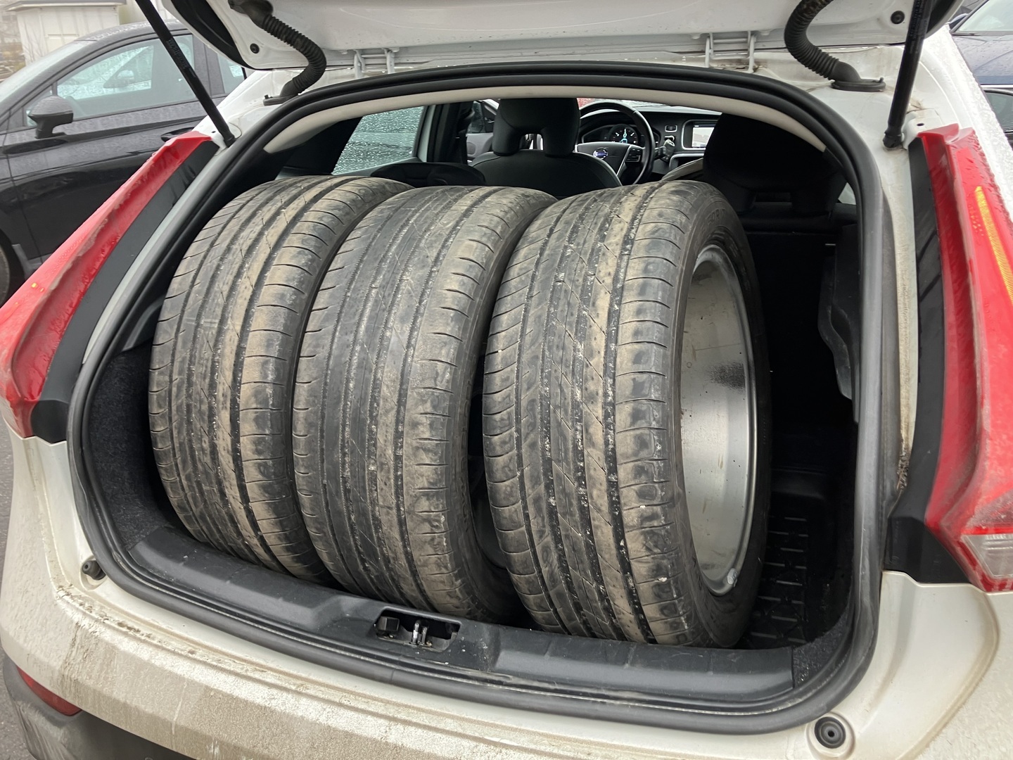 VOLVO V40 Cross Country 2014