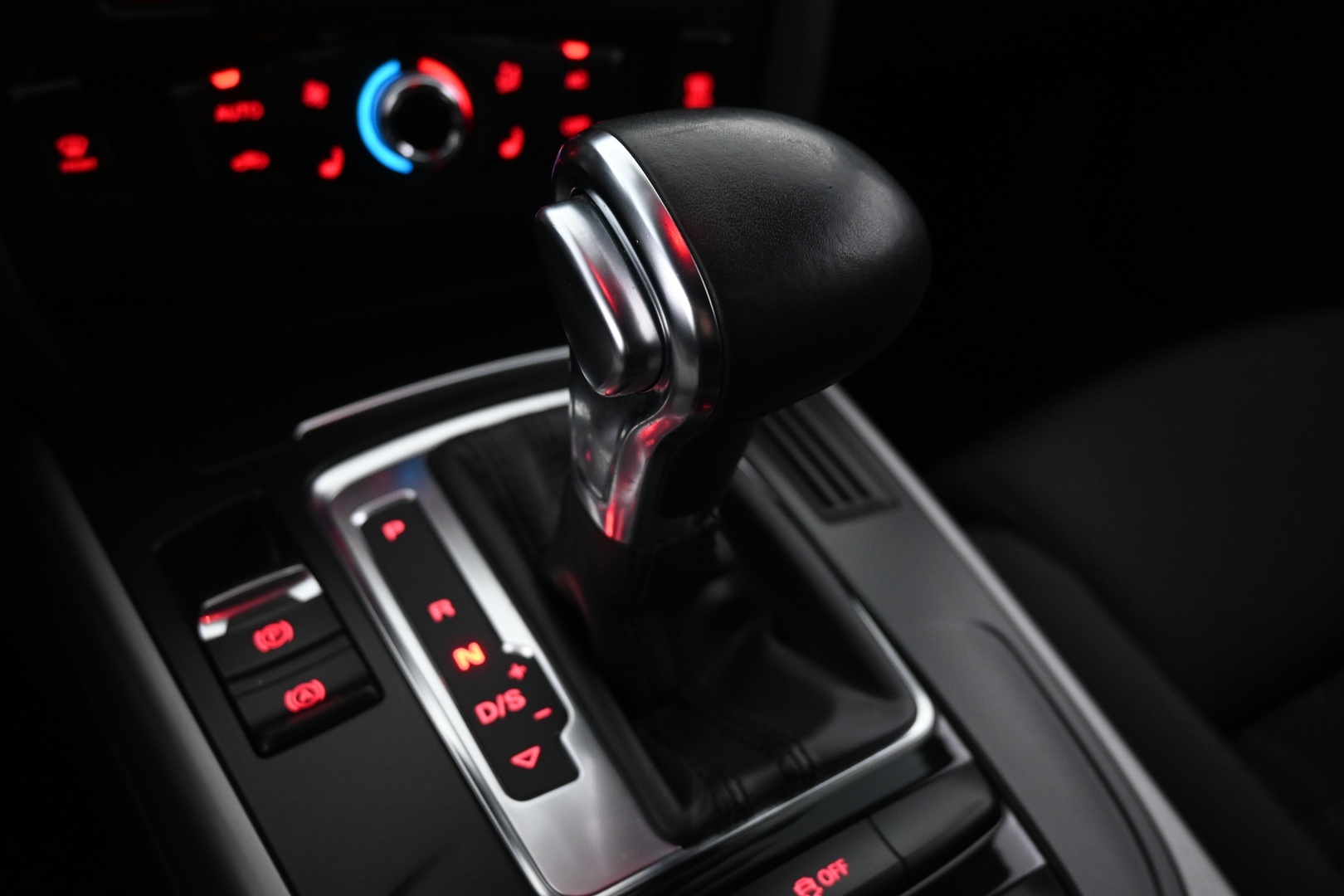 AUDI A4 2013