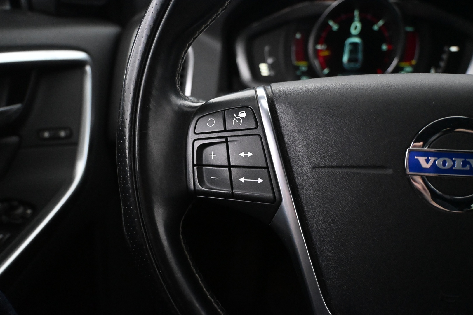 VOLVO XC60 2014
