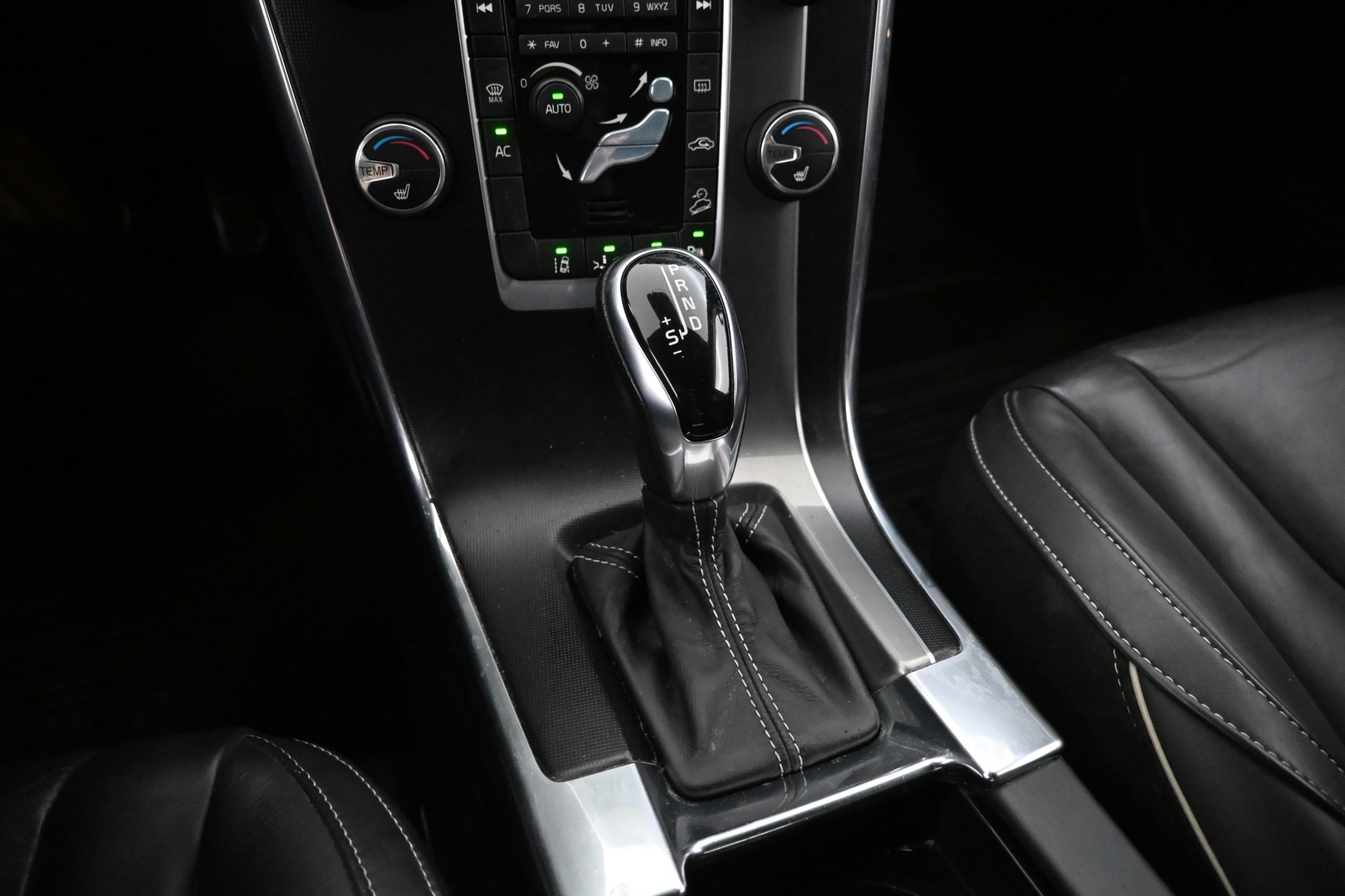 VOLVO XC60 2014