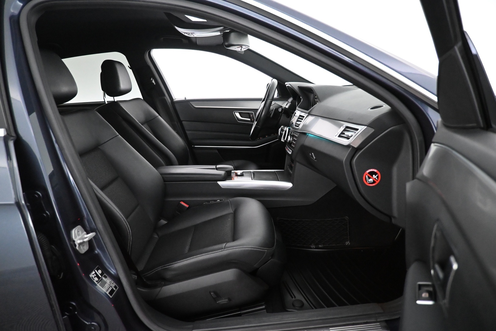 MERCEDES-BENZ E 2015