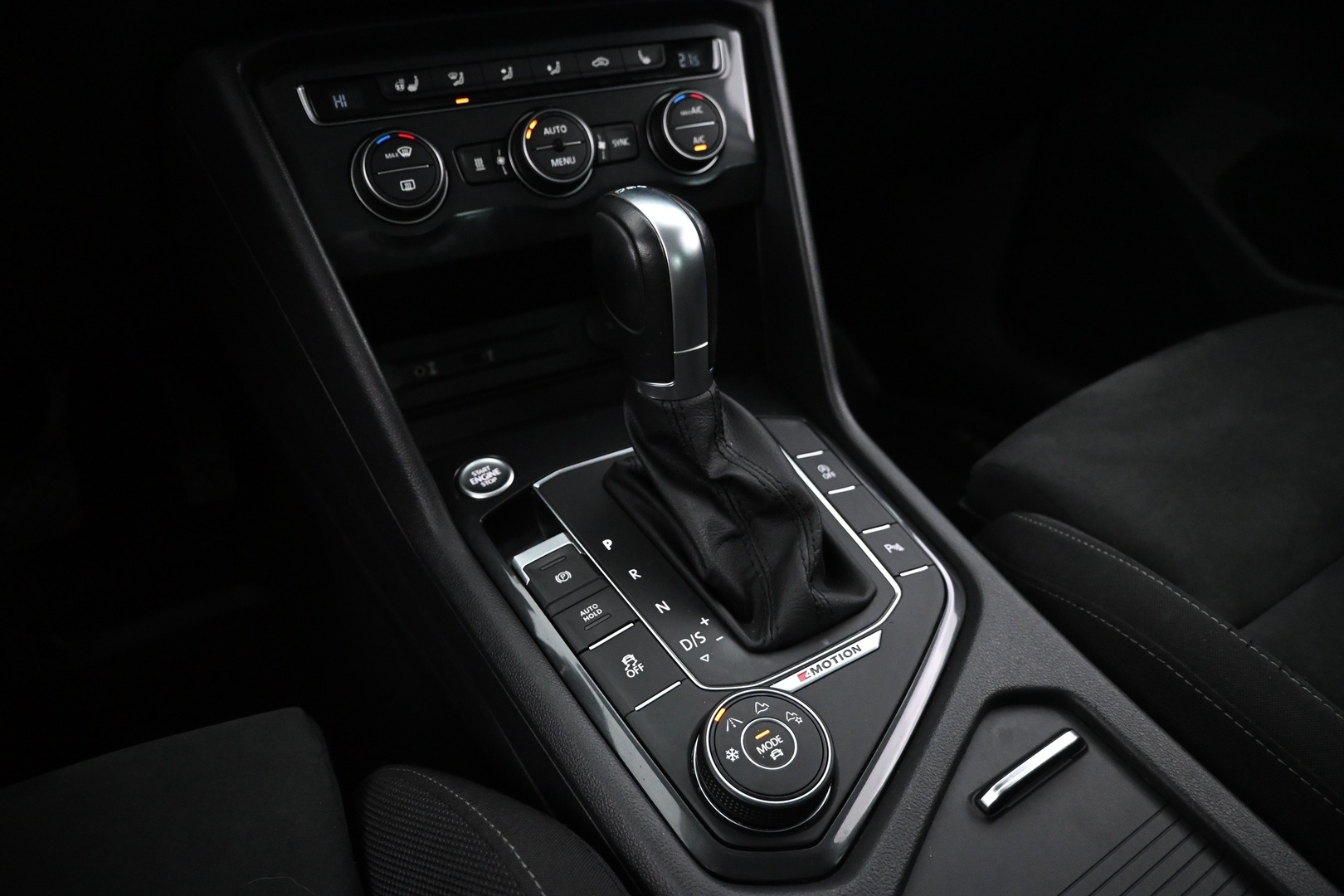 VOLKSWAGEN Tiguan 2017