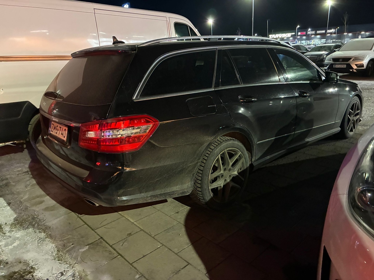 MERCEDES-BENZ E 2010