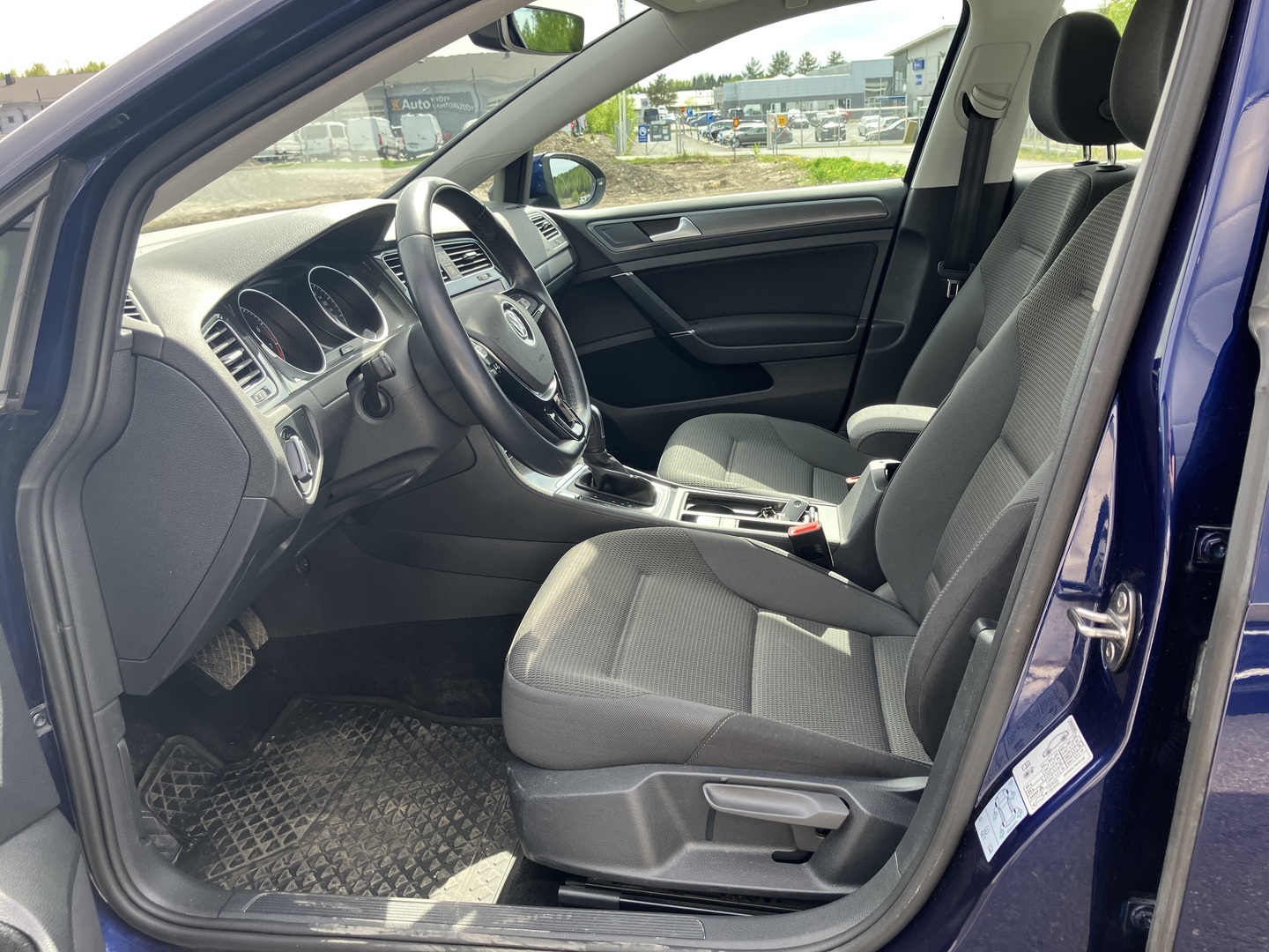 VOLKSWAGEN Golf 2020