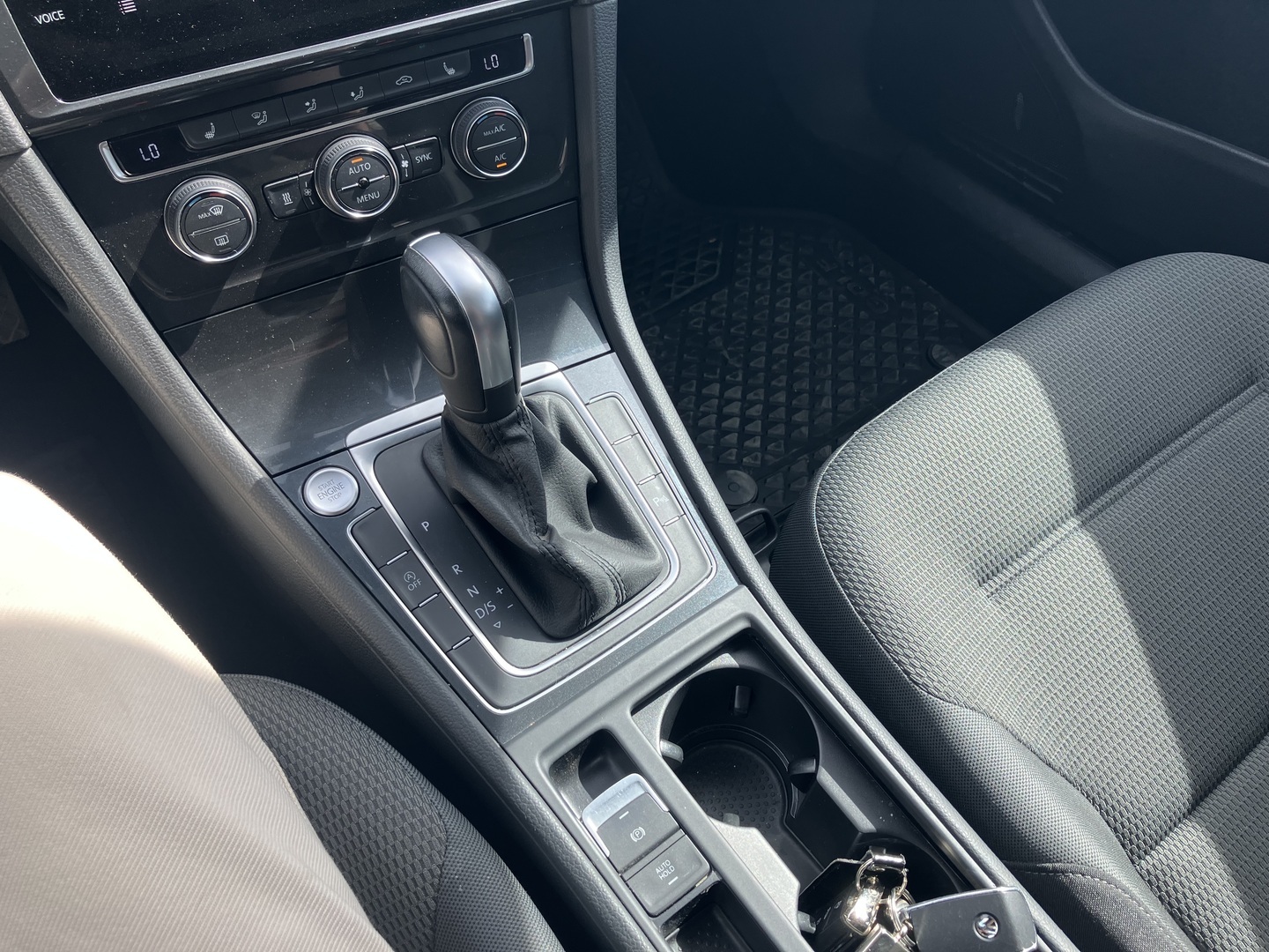 VOLKSWAGEN Golf 2020
