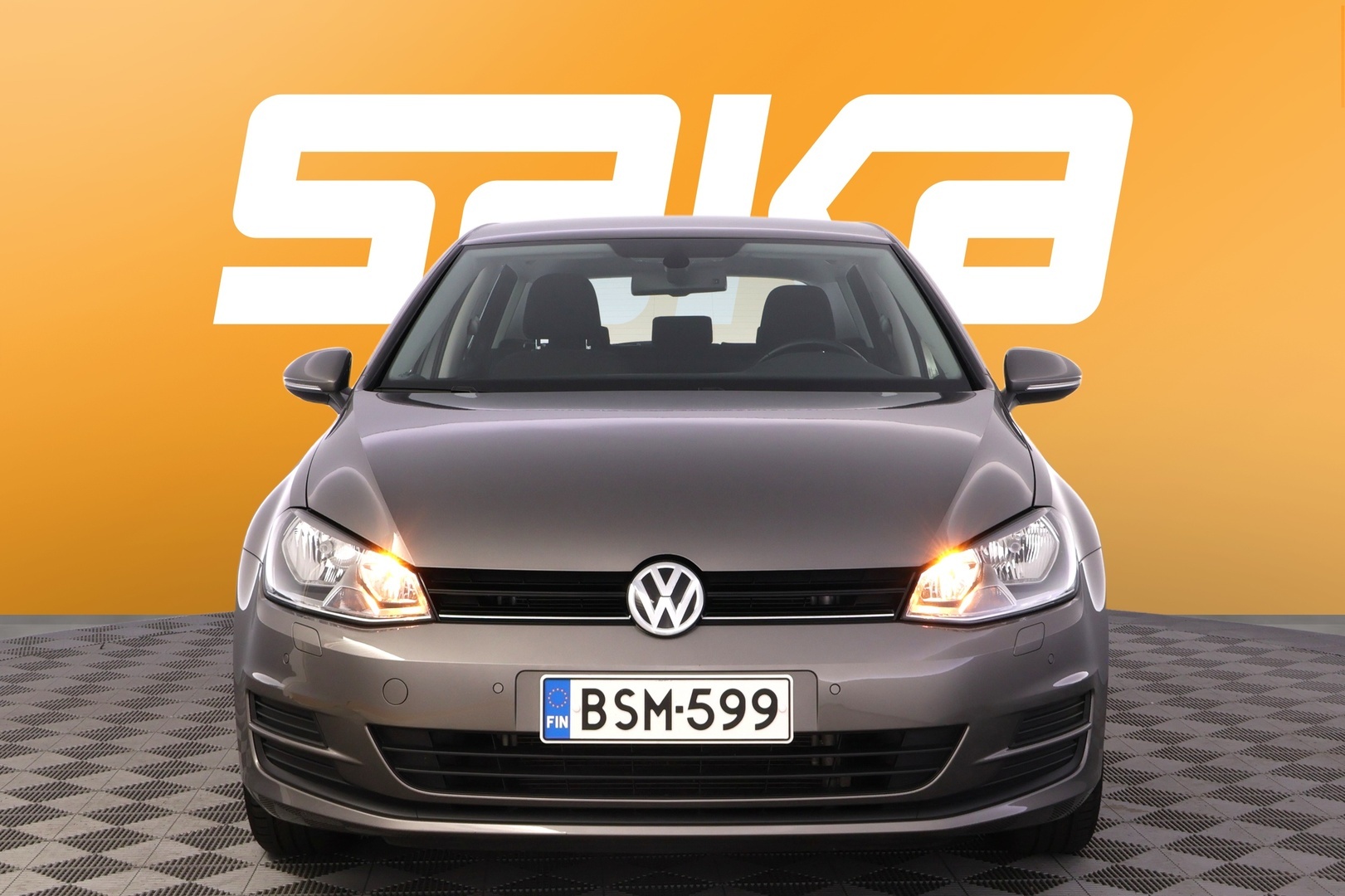 VOLKSWAGEN Golf 2015