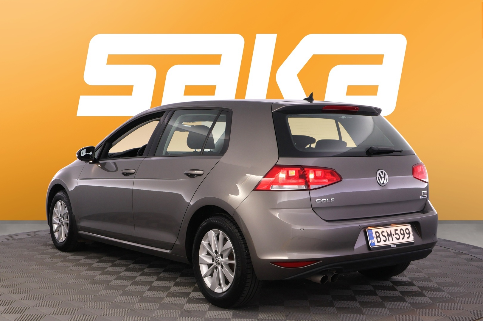 VOLKSWAGEN Golf 2015