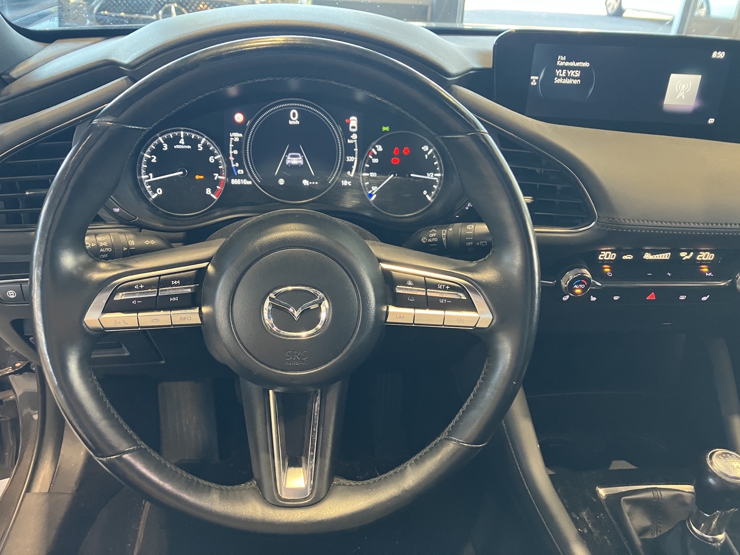 MAZDA 3 2019