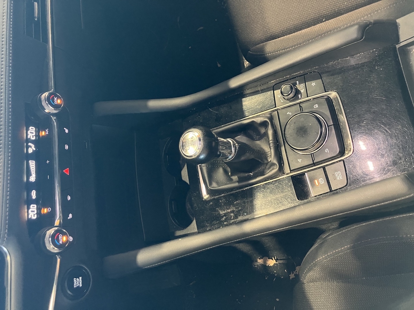 MAZDA 3 2019
