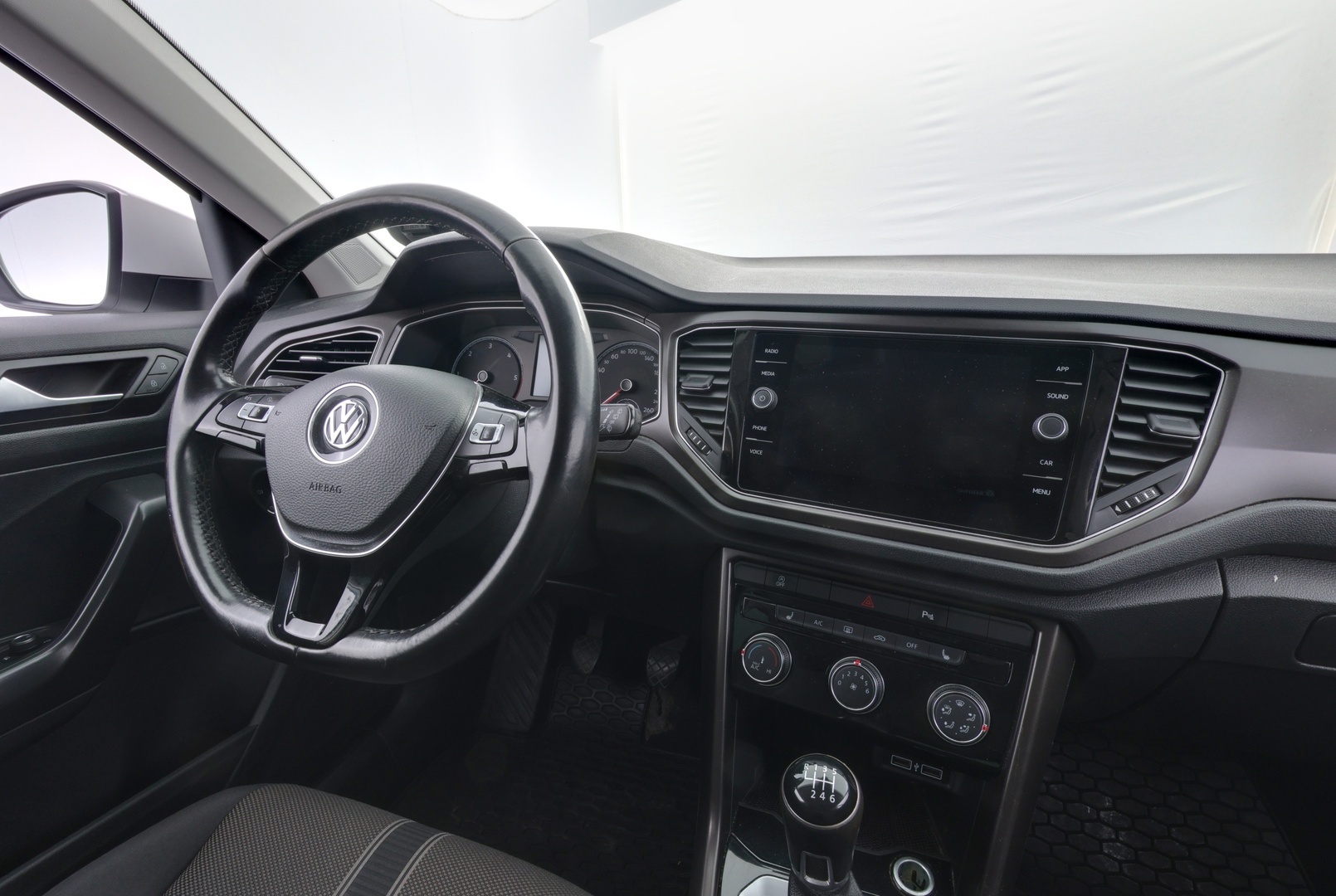 VOLKSWAGEN T-Roc 2019