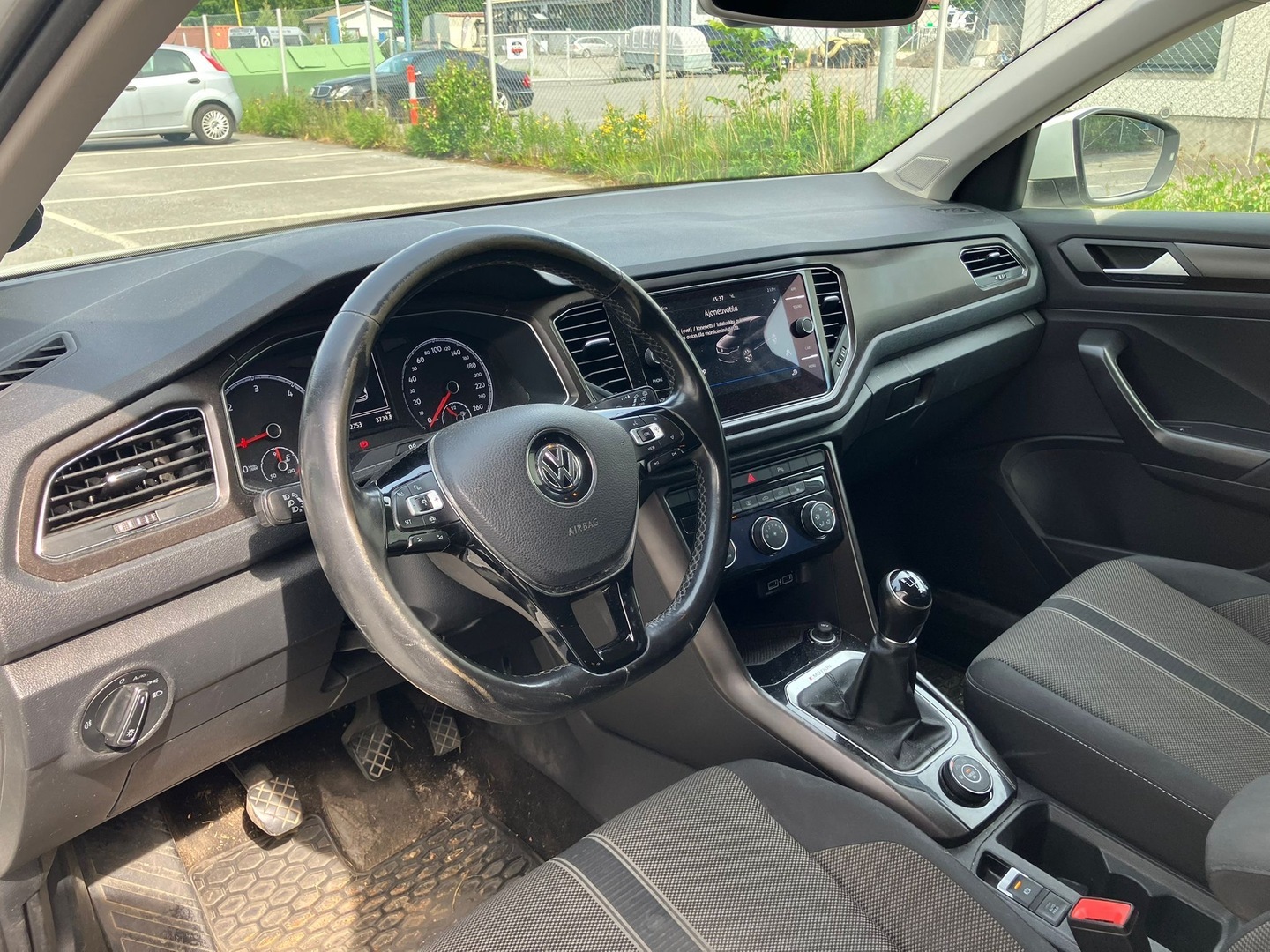 VOLKSWAGEN T-Roc 2019