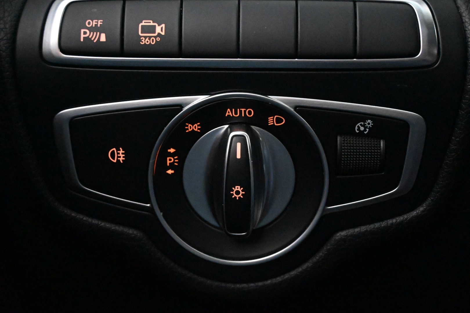 MERCEDES-BENZ GLC 2018