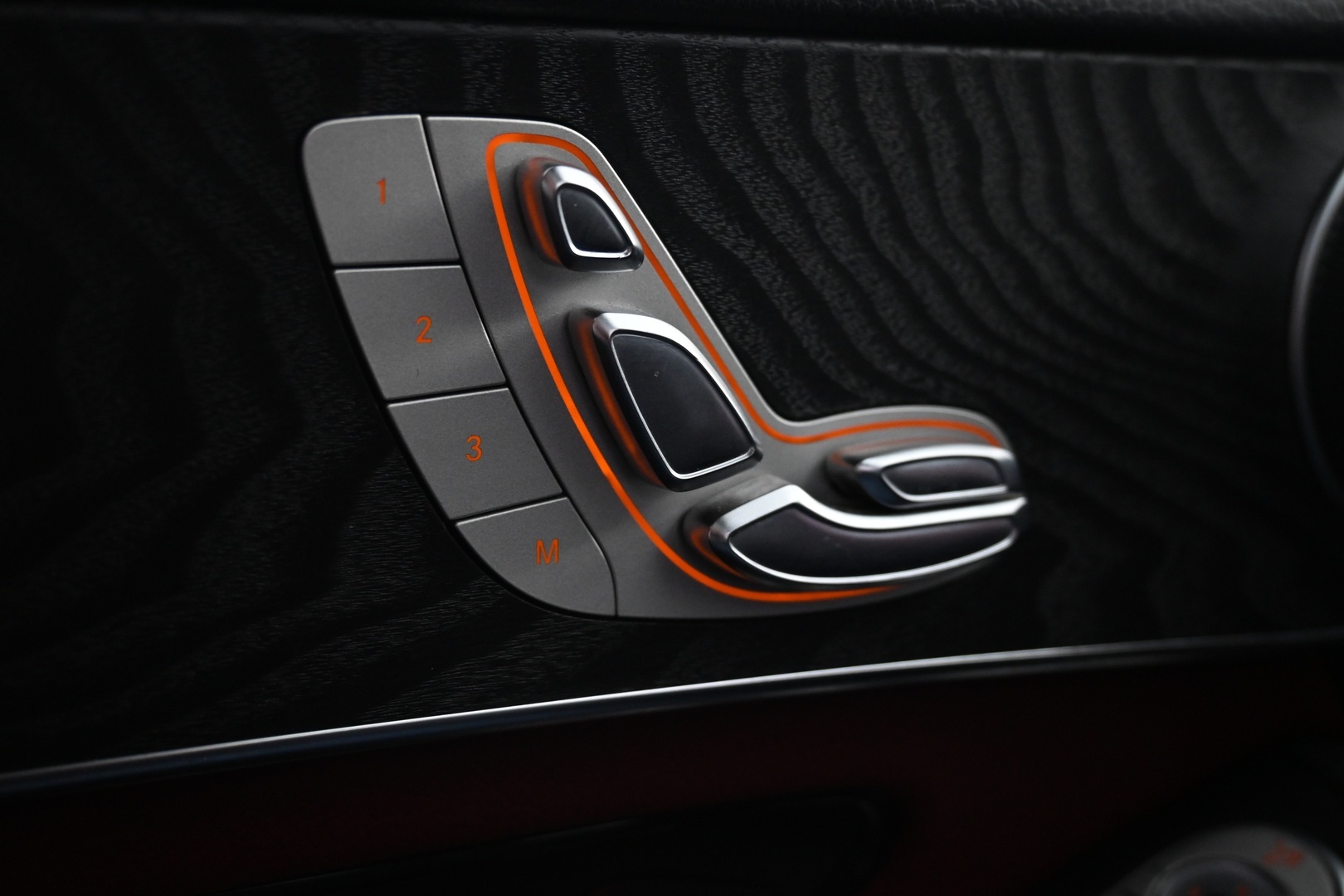 MERCEDES-BENZ GLC 2018