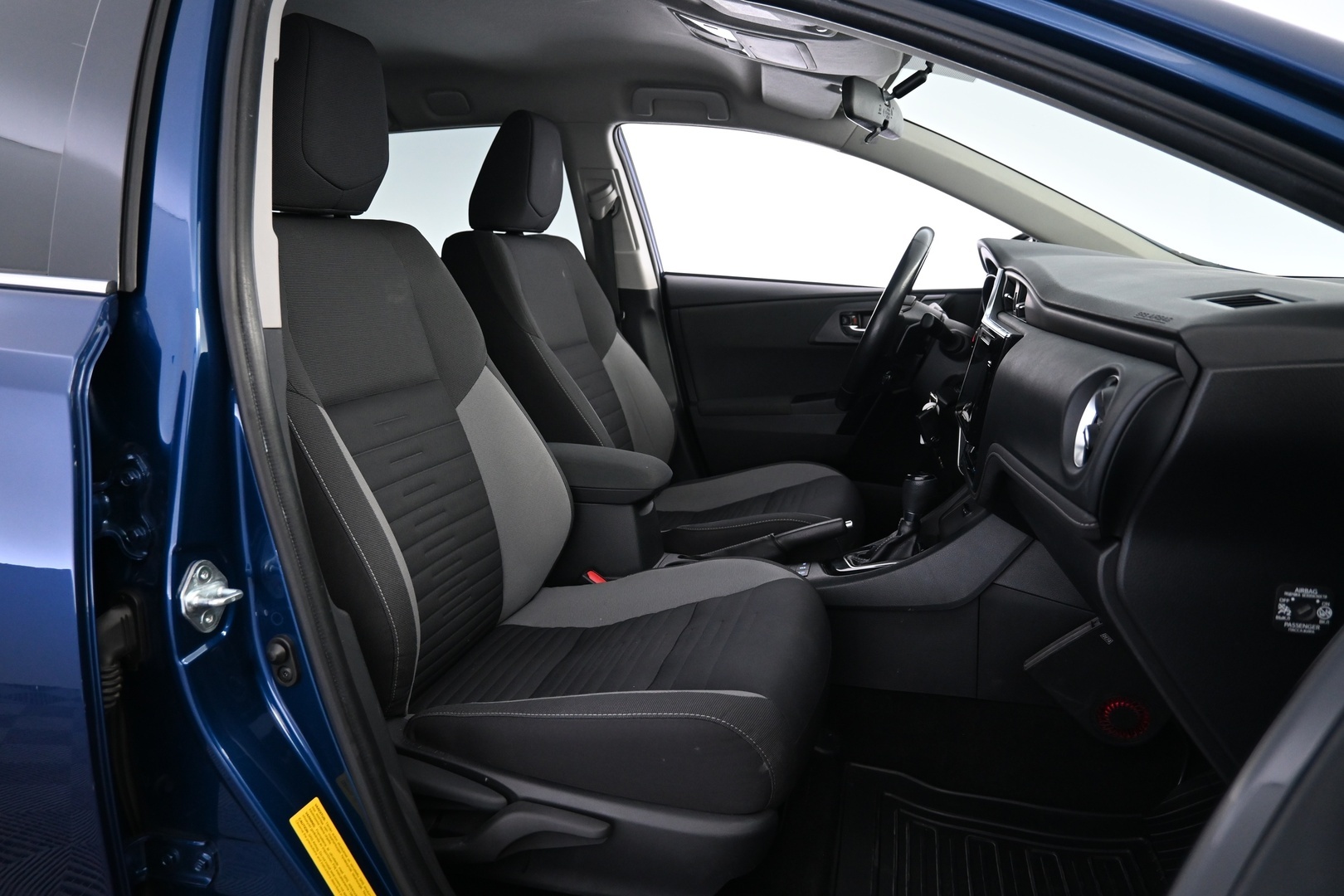 TOYOTA Auris 2017