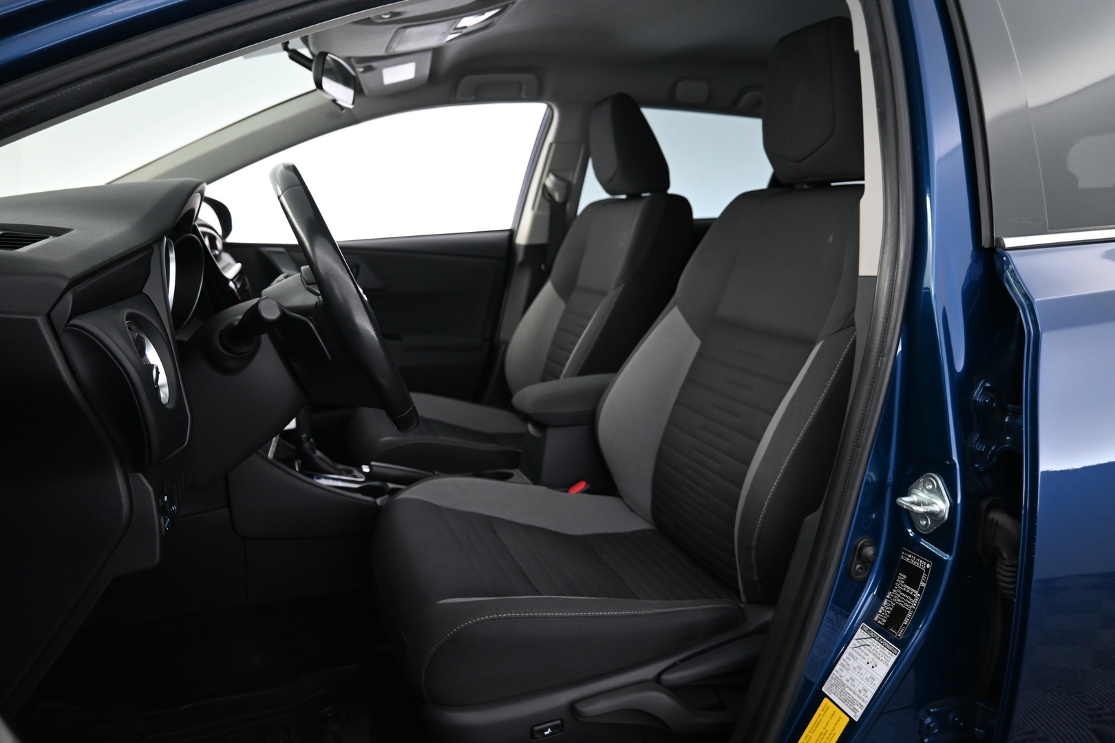 TOYOTA Auris 2017