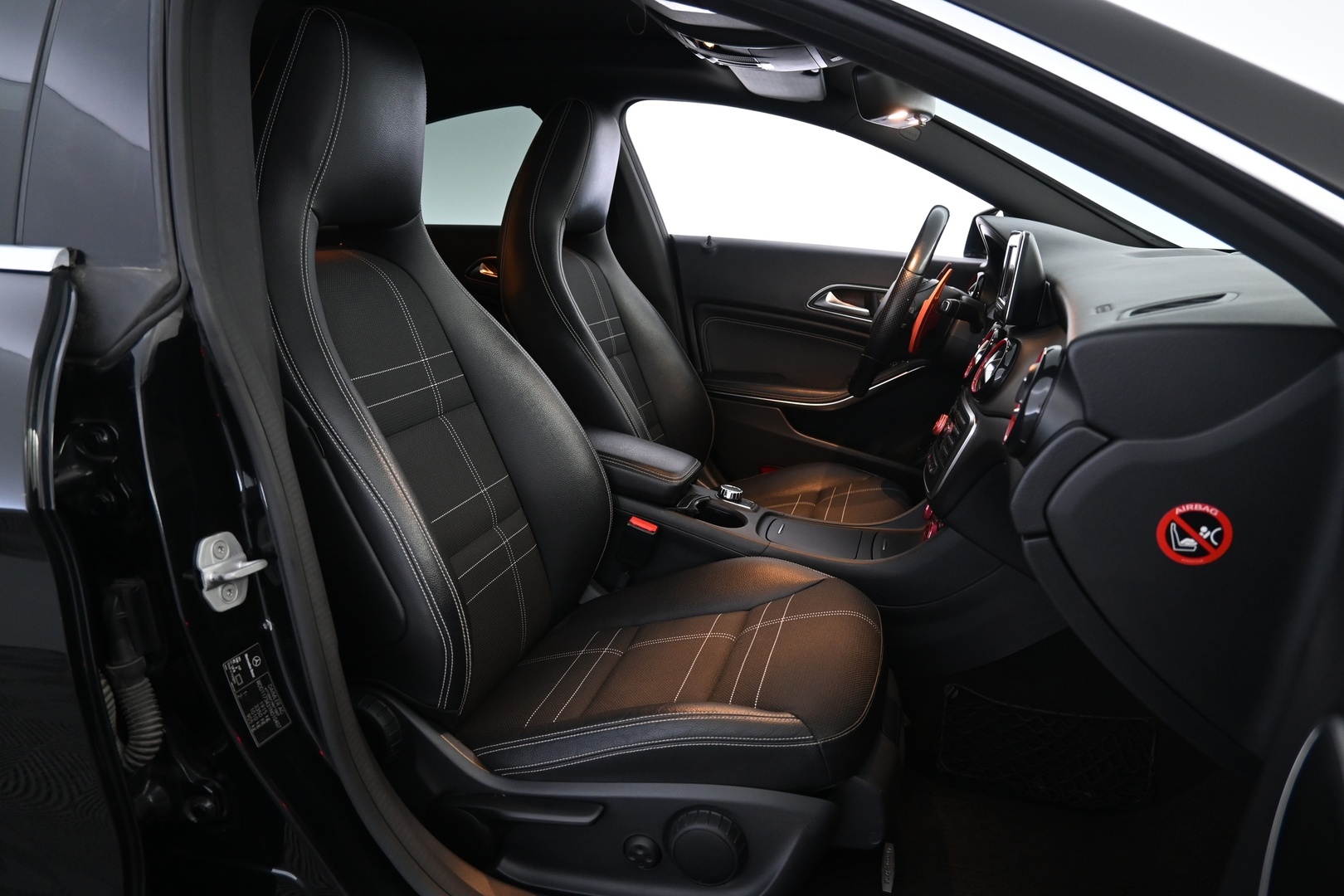MERCEDES-BENZ CLA 2013