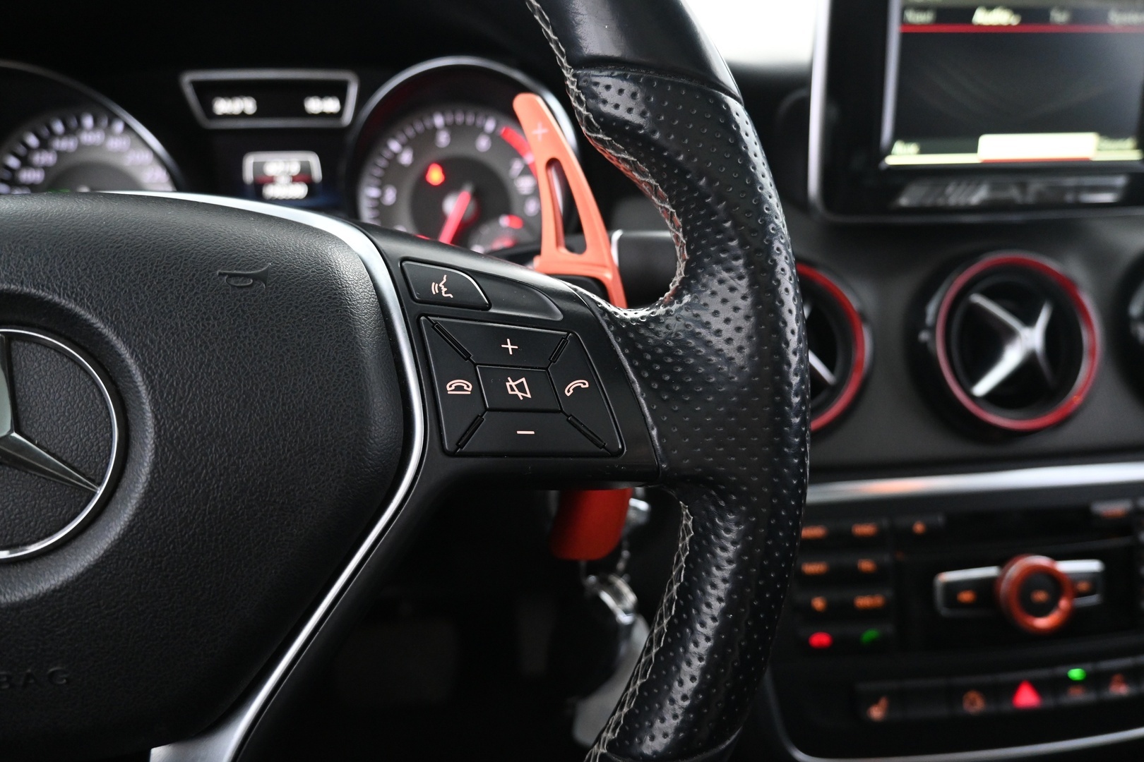 MERCEDES-BENZ CLA 2013