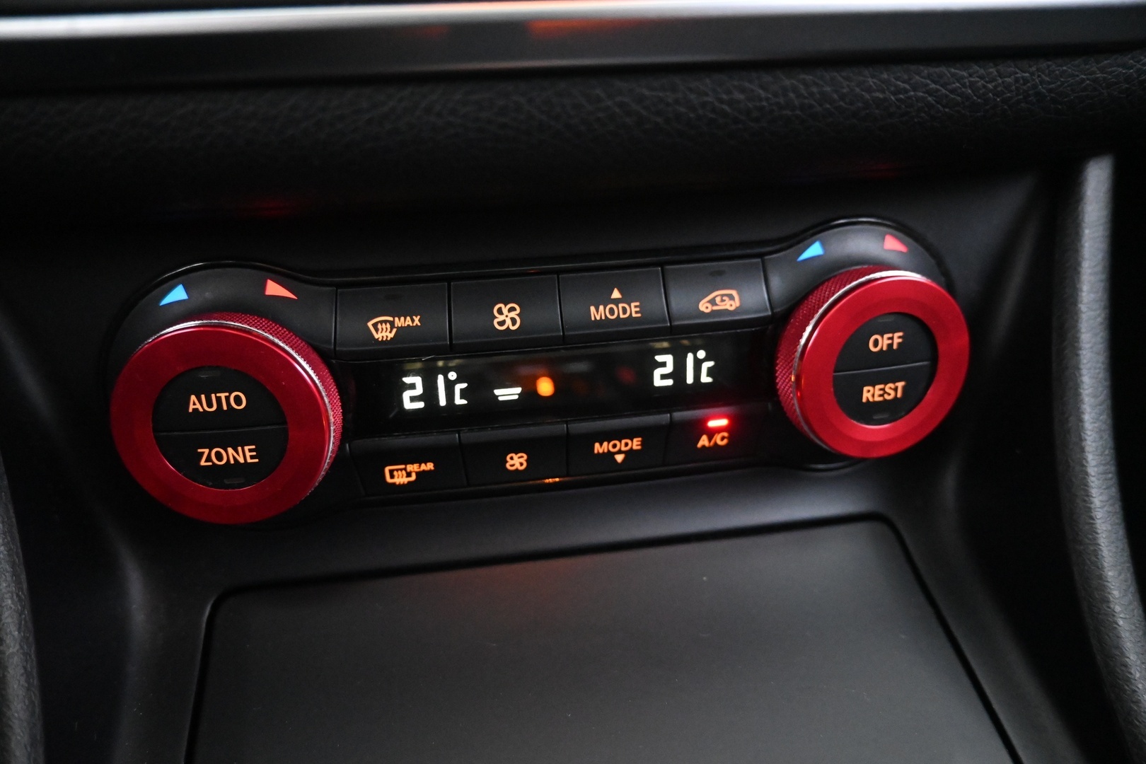 MERCEDES-BENZ CLA 2013