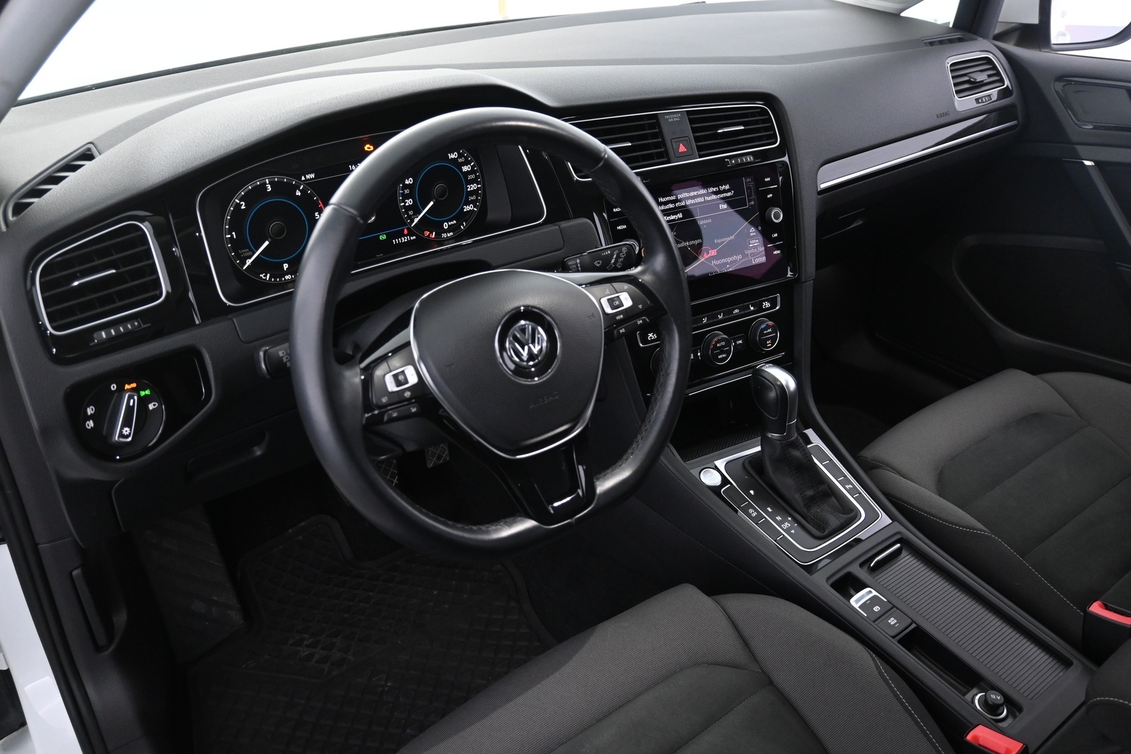 VOLKSWAGEN Golf 2019