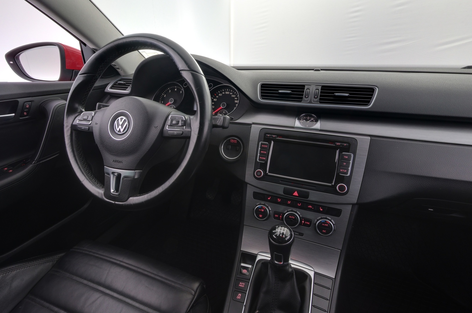 VOLKSWAGEN PASSAT 2014