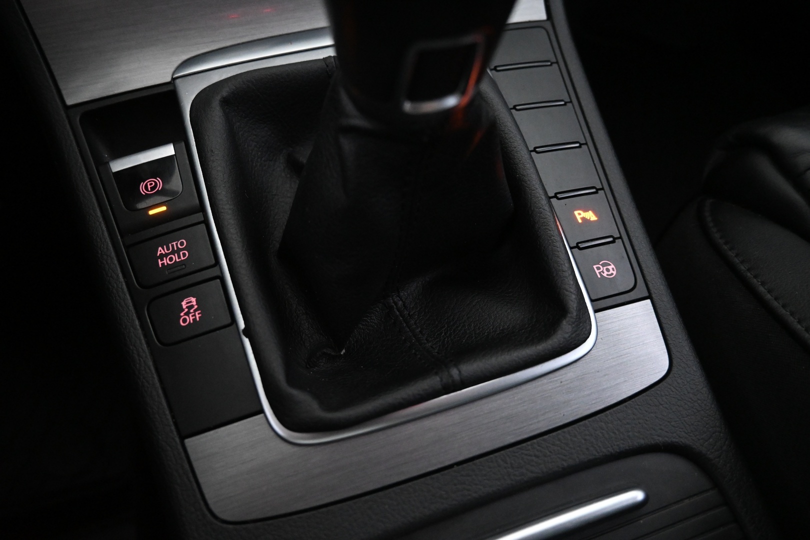 VOLKSWAGEN PASSAT 2014