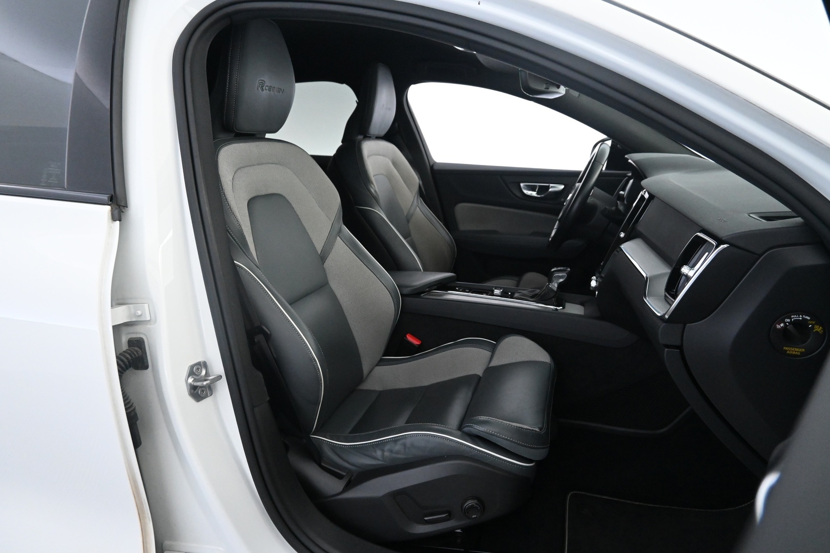 VOLVO S60 2020