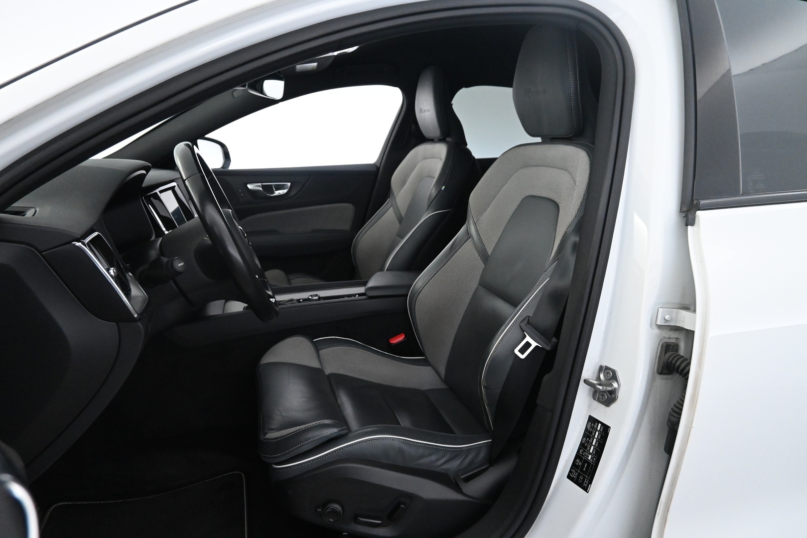 VOLVO S60 2020