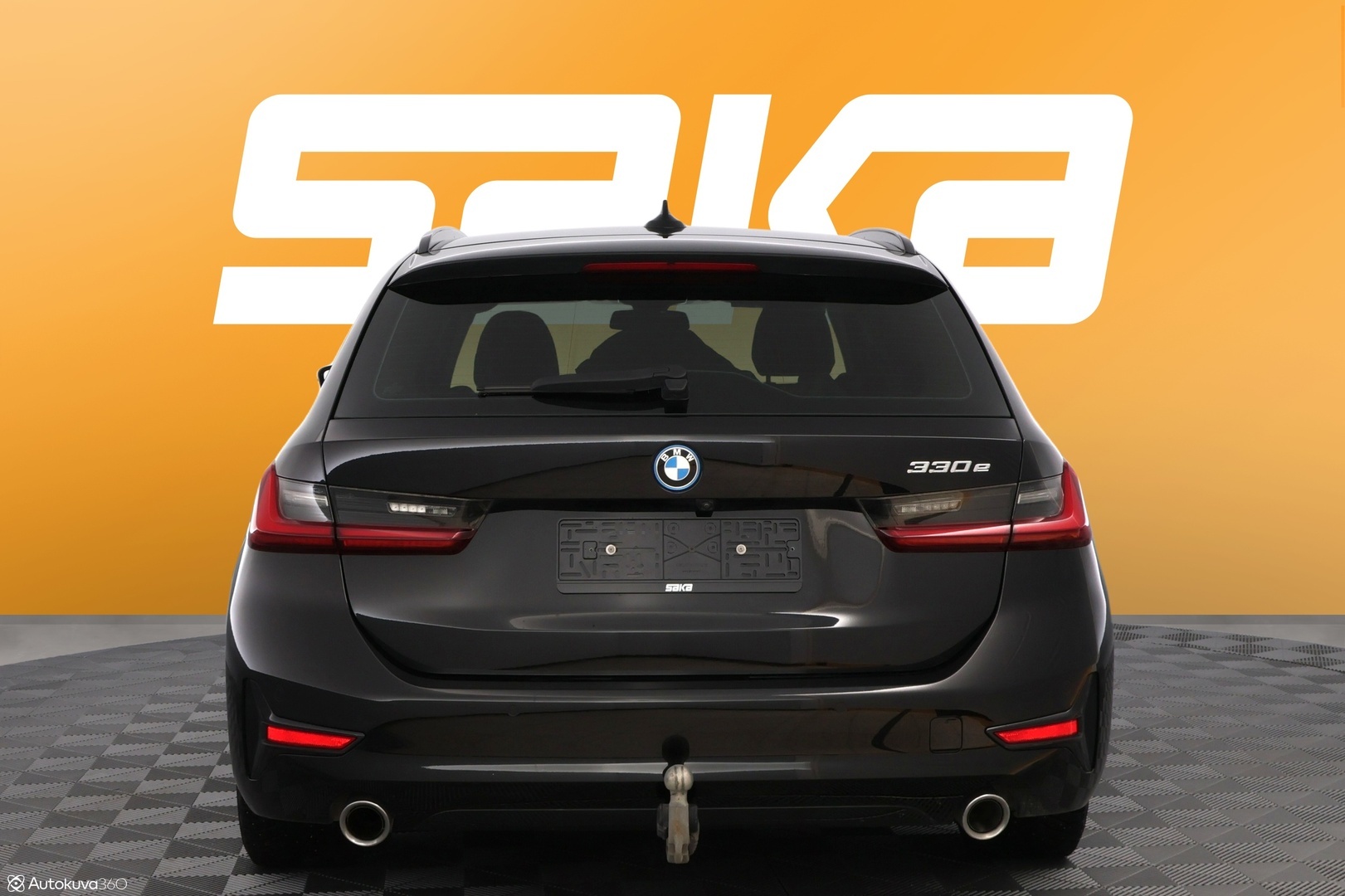 BMW 330 2022