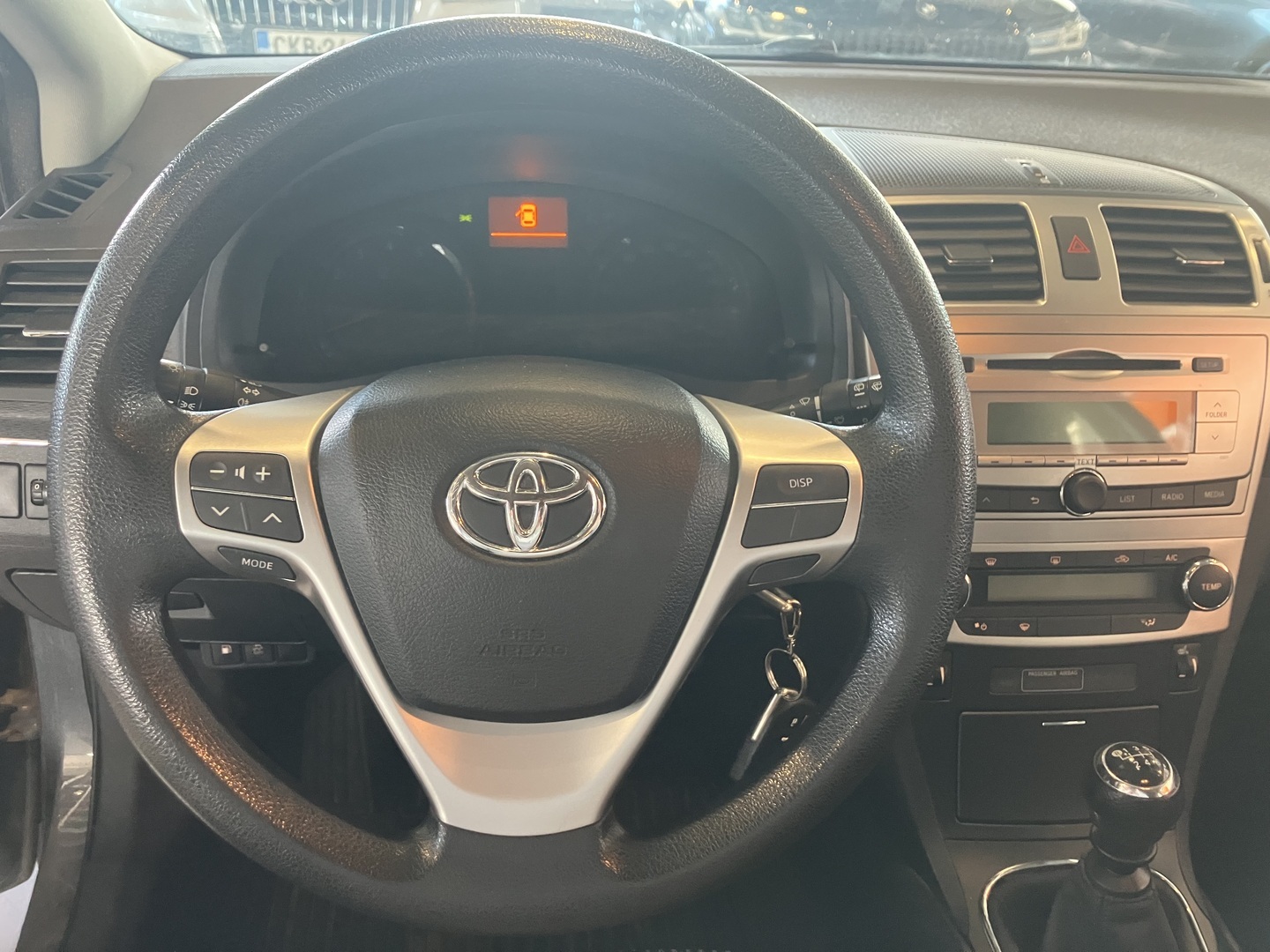 TOYOTA Avensis 2014