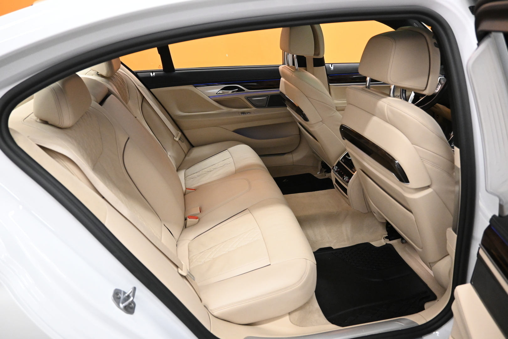 BMW 740 2017