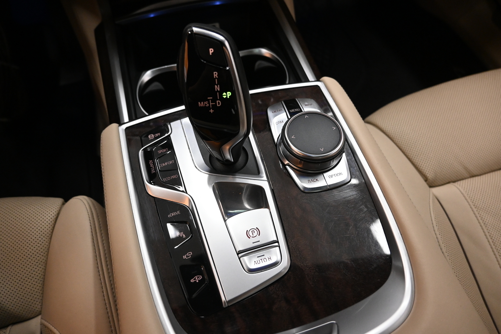 BMW 740 2017