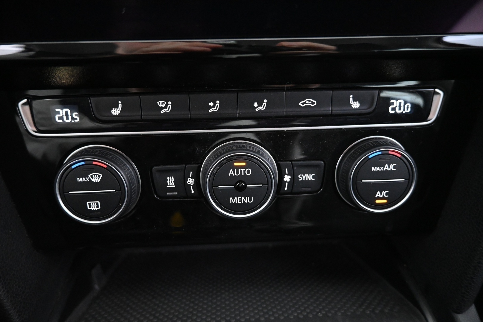 VOLKSWAGEN Passat 2020