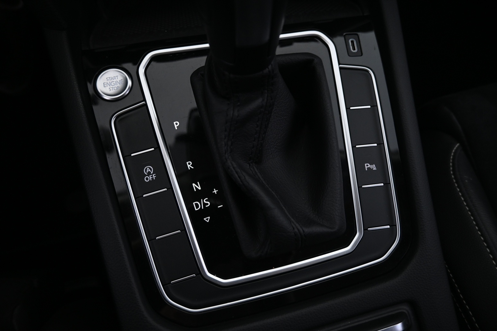 VOLKSWAGEN Passat 2020