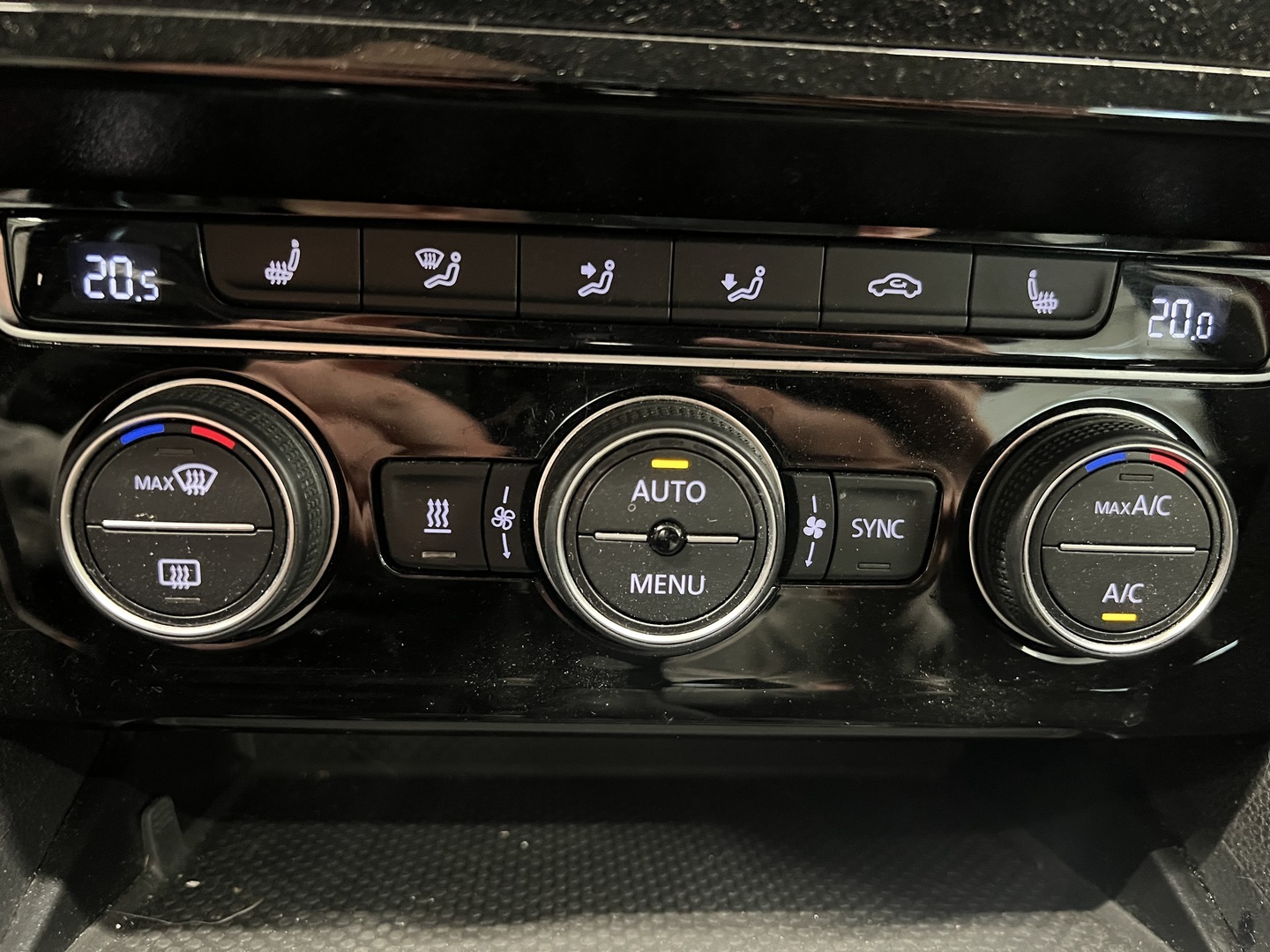 VOLKSWAGEN Passat 2020