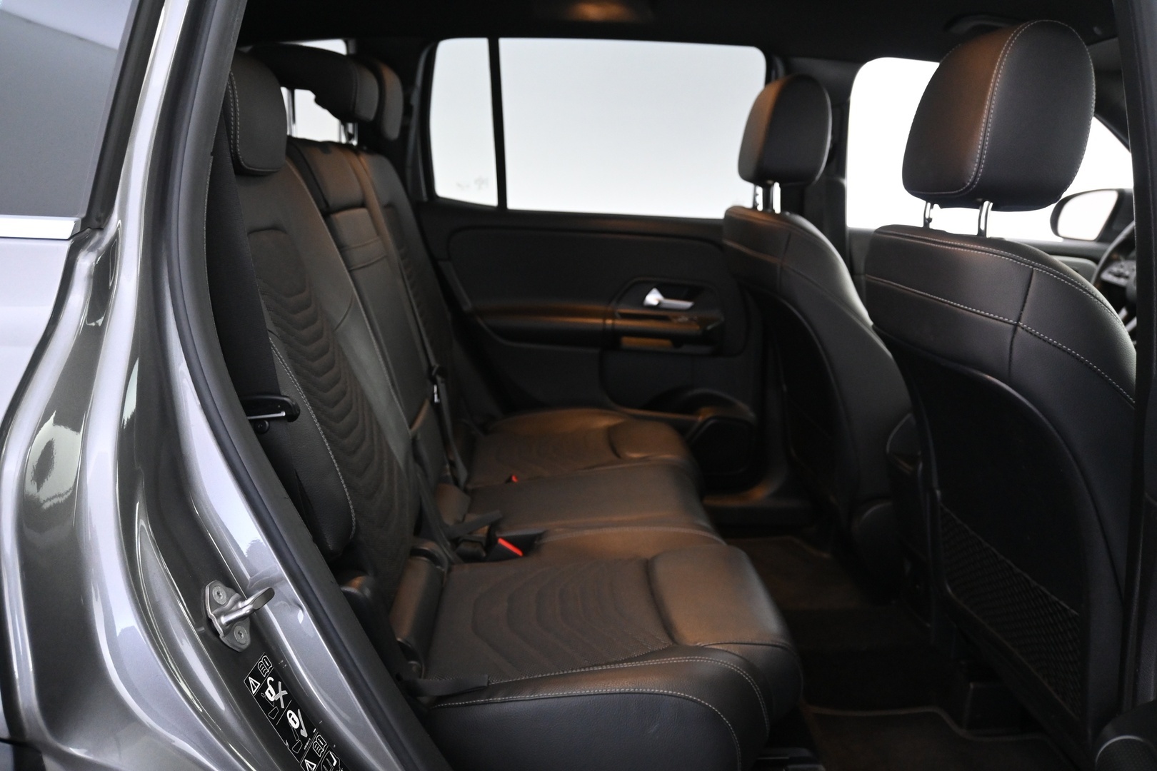 MERCEDES-BENZ GLB 2021