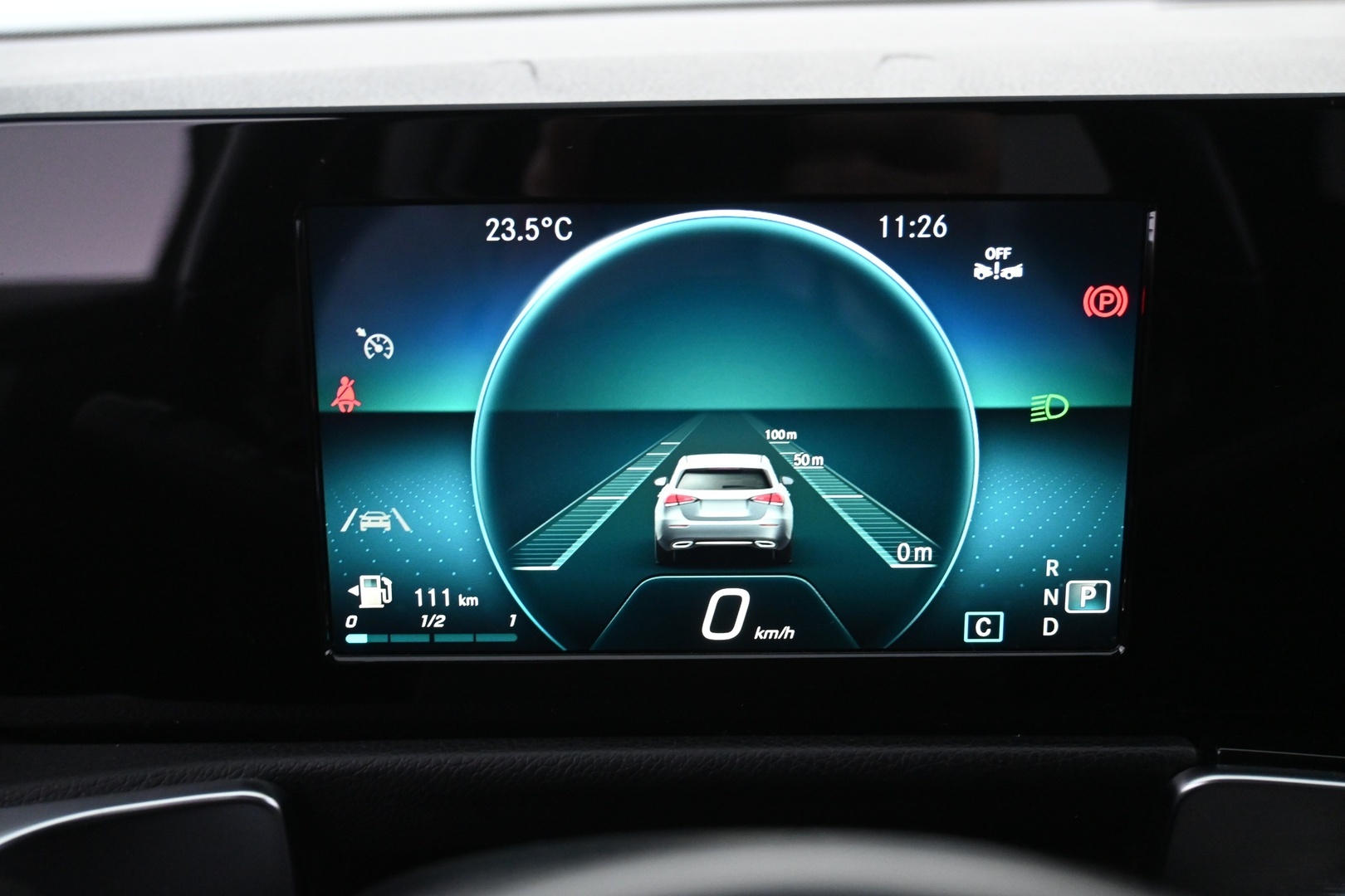 MERCEDES-BENZ GLB 2021