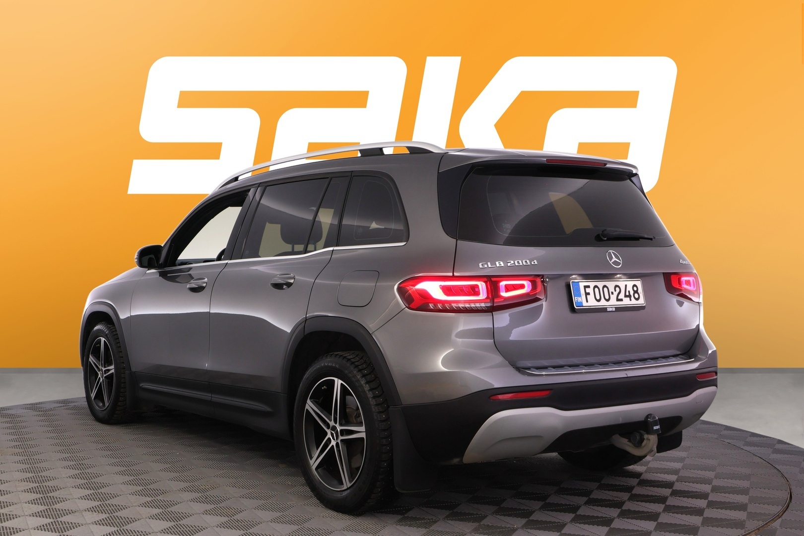 MERCEDES-BENZ GLB 2021