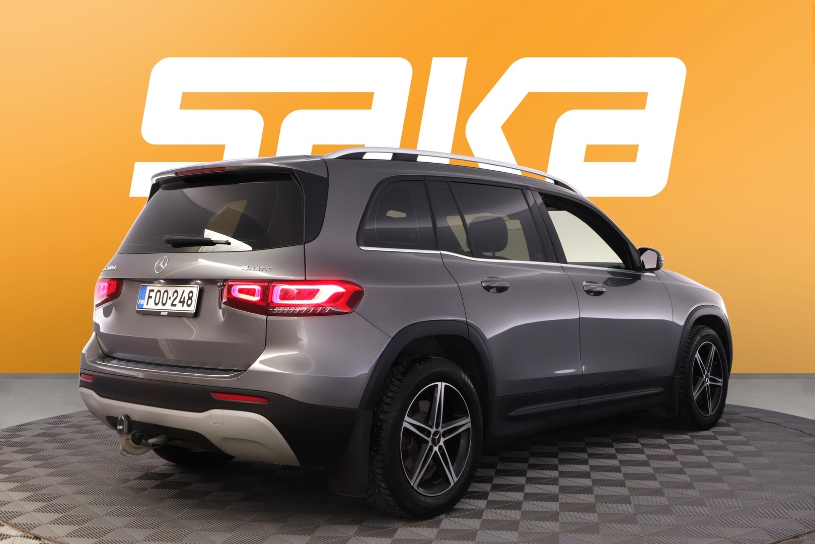 MERCEDES-BENZ GLB 2021